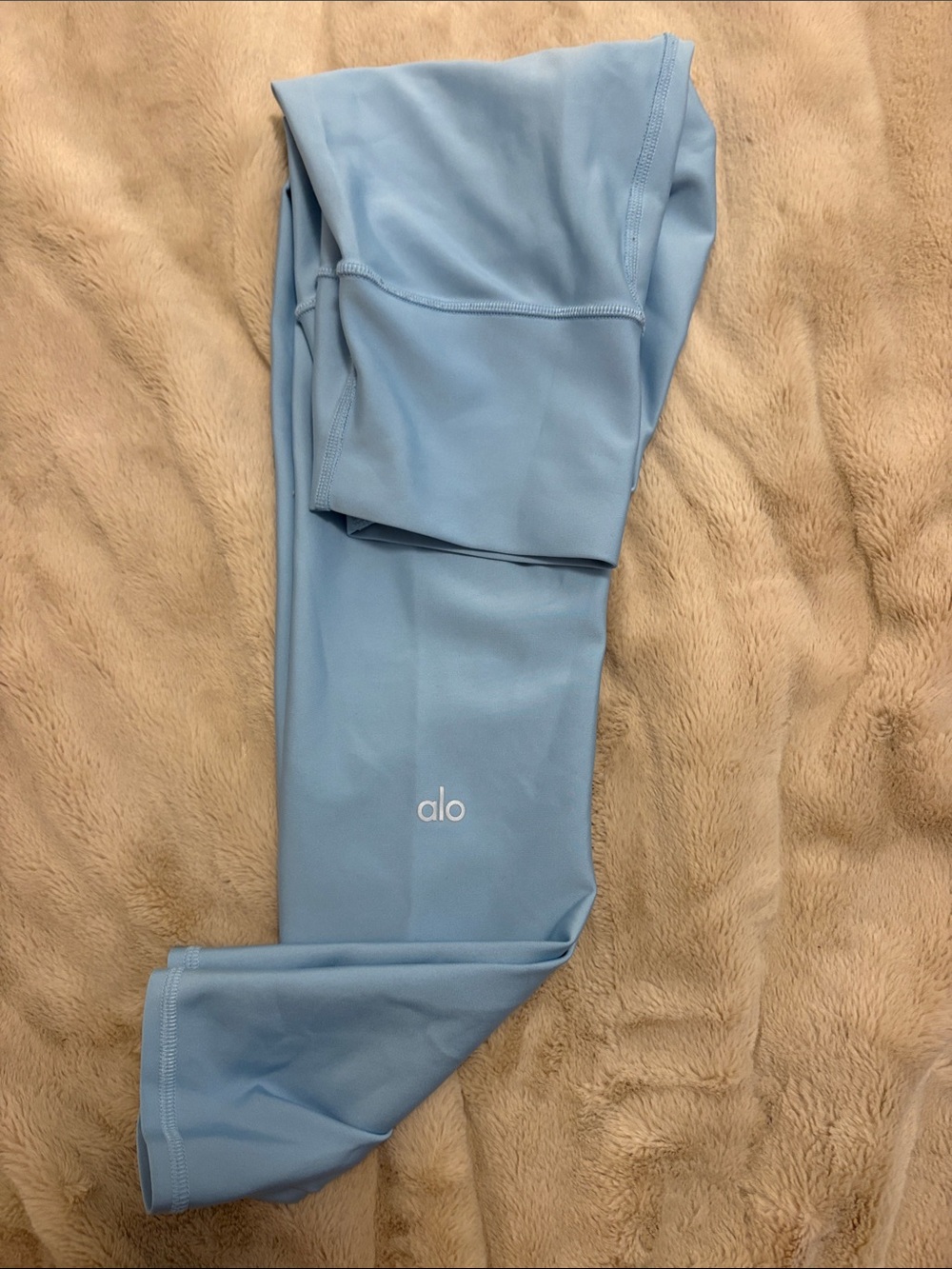ALO Yoga Women’s Light Blue AirLift 7/8 Leggings